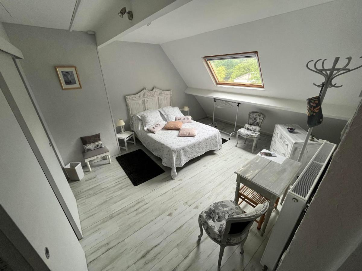 Le Petit Bois Normand - Chambre D'Hote Bed & Breakfast Champ-du-Boult ภายนอก รูปภาพ