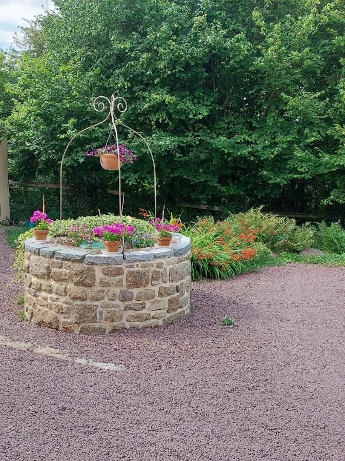 Le Petit Bois Normand - Chambre D'Hote Bed & Breakfast Champ-du-Boult ภายนอก รูปภาพ